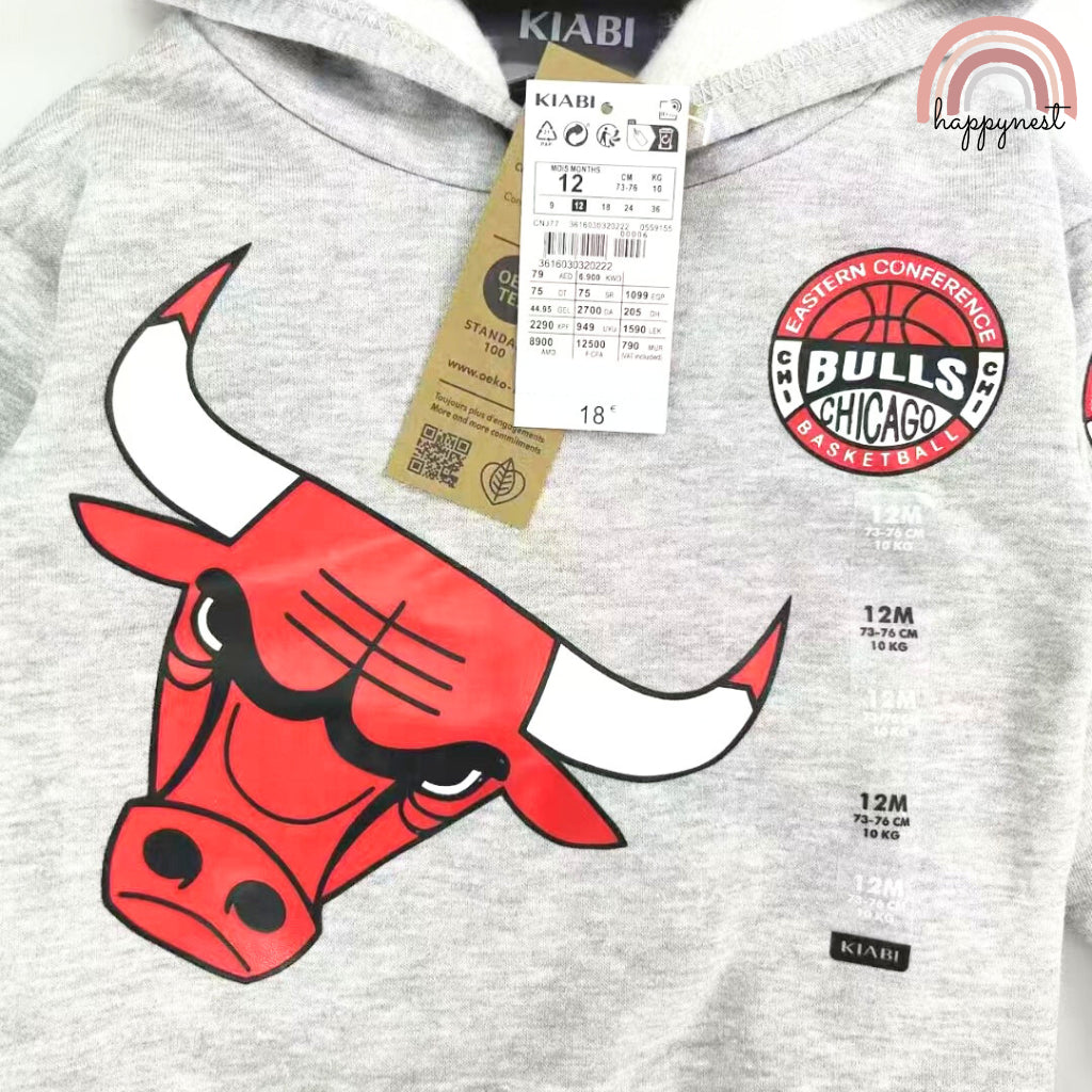Chicago Bulls Baby Boys 3PC Tracksuit – Hoodie, Jogger Pants & Red Cap Set 6–36M (SS538)