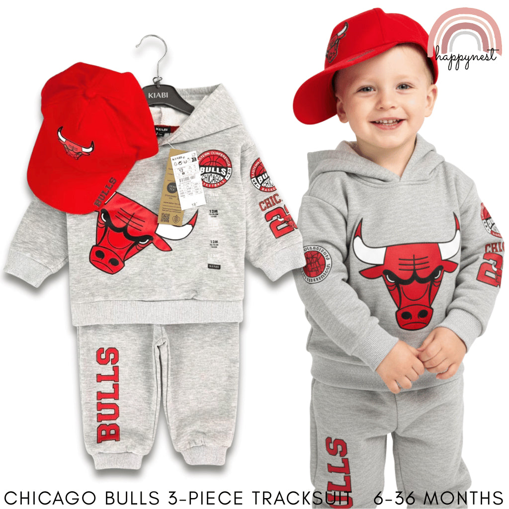 Chicago Bulls Baby Boys 3PC Tracksuit – Hoodie, Jogger Pants & Red Cap Set 6–36M (SS538)